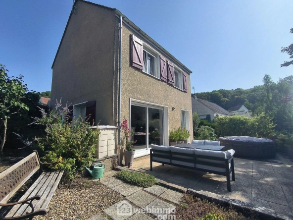 Maison de 95 m² avec 4 chambres, jardin et garage proche de Soissons