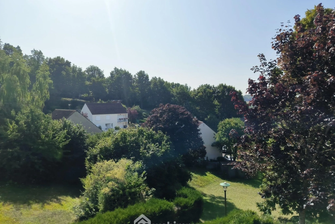 Maison de 95 m² avec 4 chambres, jardin et garage proche de Soissons 
