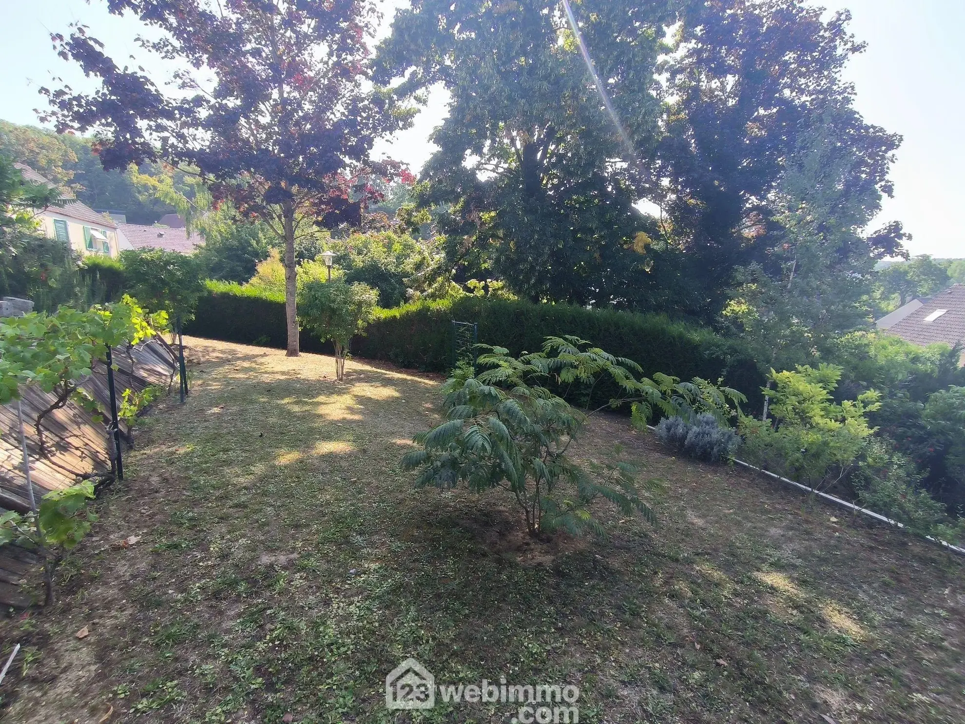 Maison de 95 m² avec 4 chambres, jardin et garage proche de Soissons 