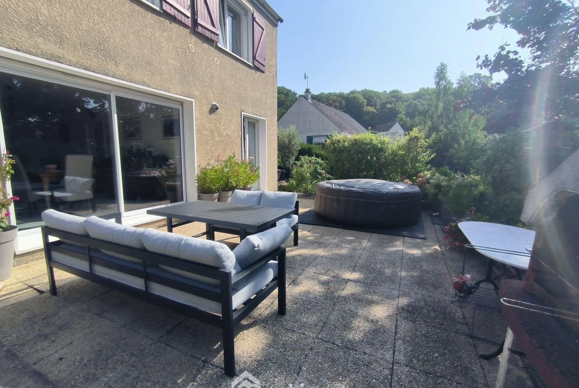 Maison de 95 m² avec 4 chambres, jardin et garage proche de Soissons 
