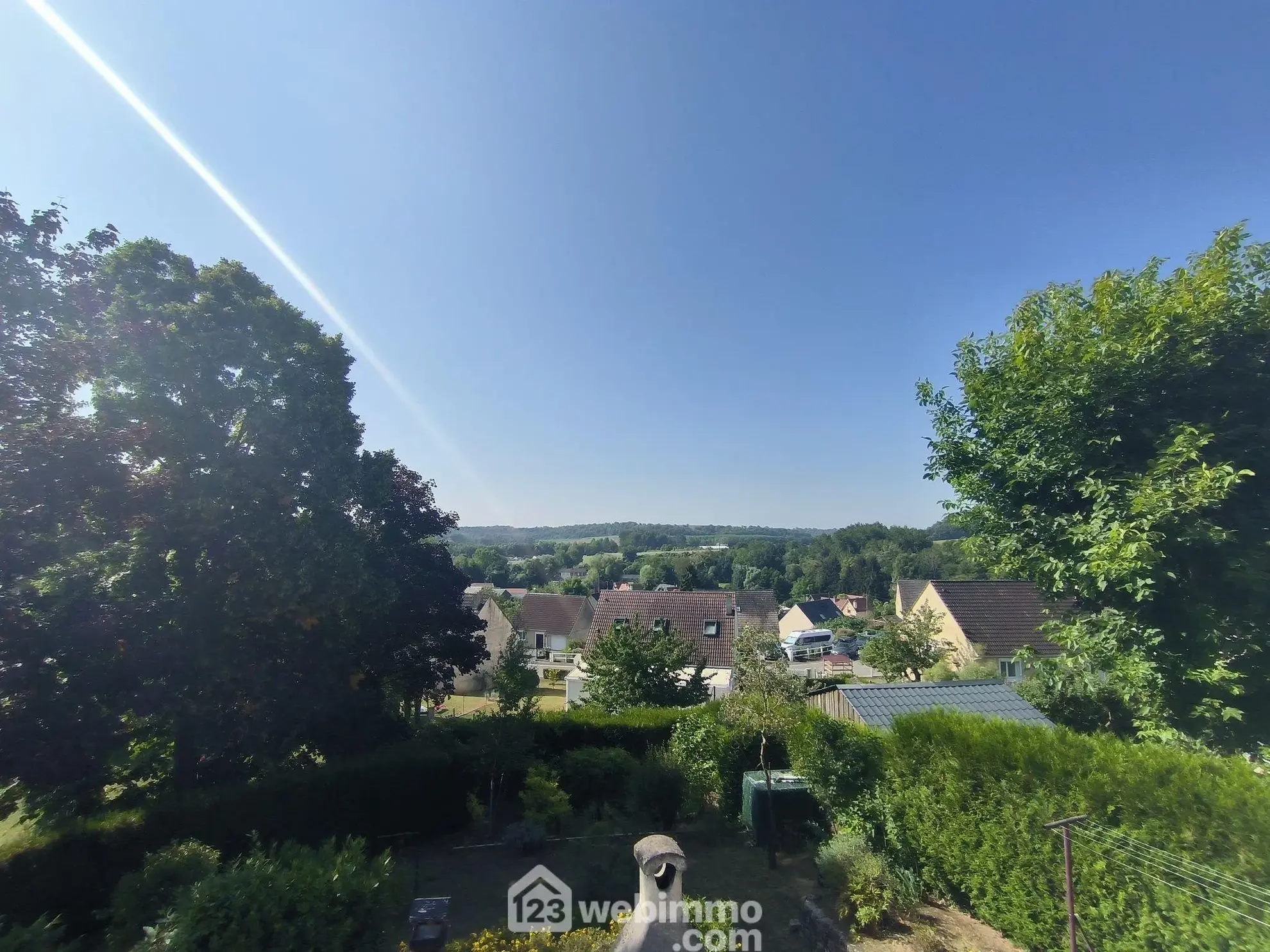 Maison de 95 m² avec 4 chambres, jardin et garage proche de Soissons 