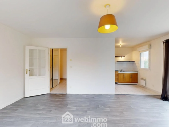 Appartement 2 pièces de 51 m² à Margny-lès-Compiègne avec garage et balcon