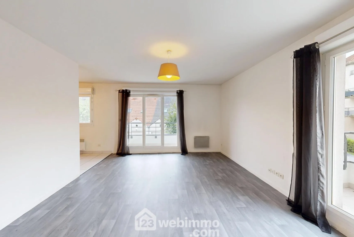 Appartement 2 pièces de 51 m² à Margny-lès-Compiègne avec garage et balcon 