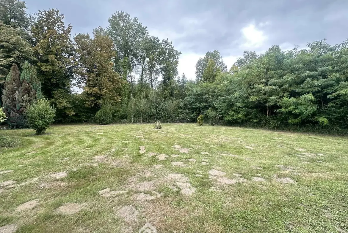 Maison familiale de 140 m² avec entrepôt à Sissonne, 02150 