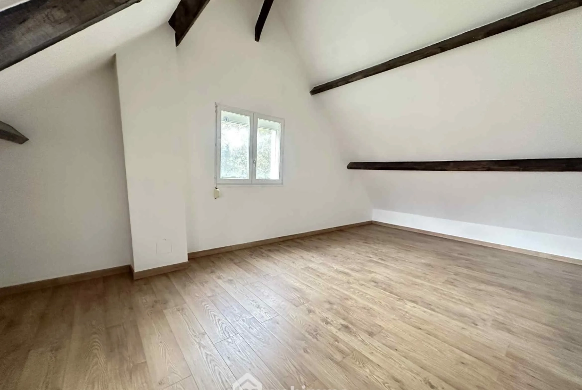 Maison familiale de 140 m² avec entrepôt à Sissonne, 02150 