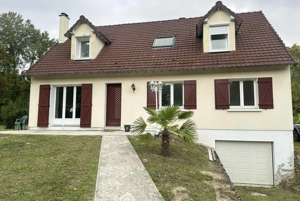 Maison familiale de 140 m² avec entrepôt à Sissonne, 02150 