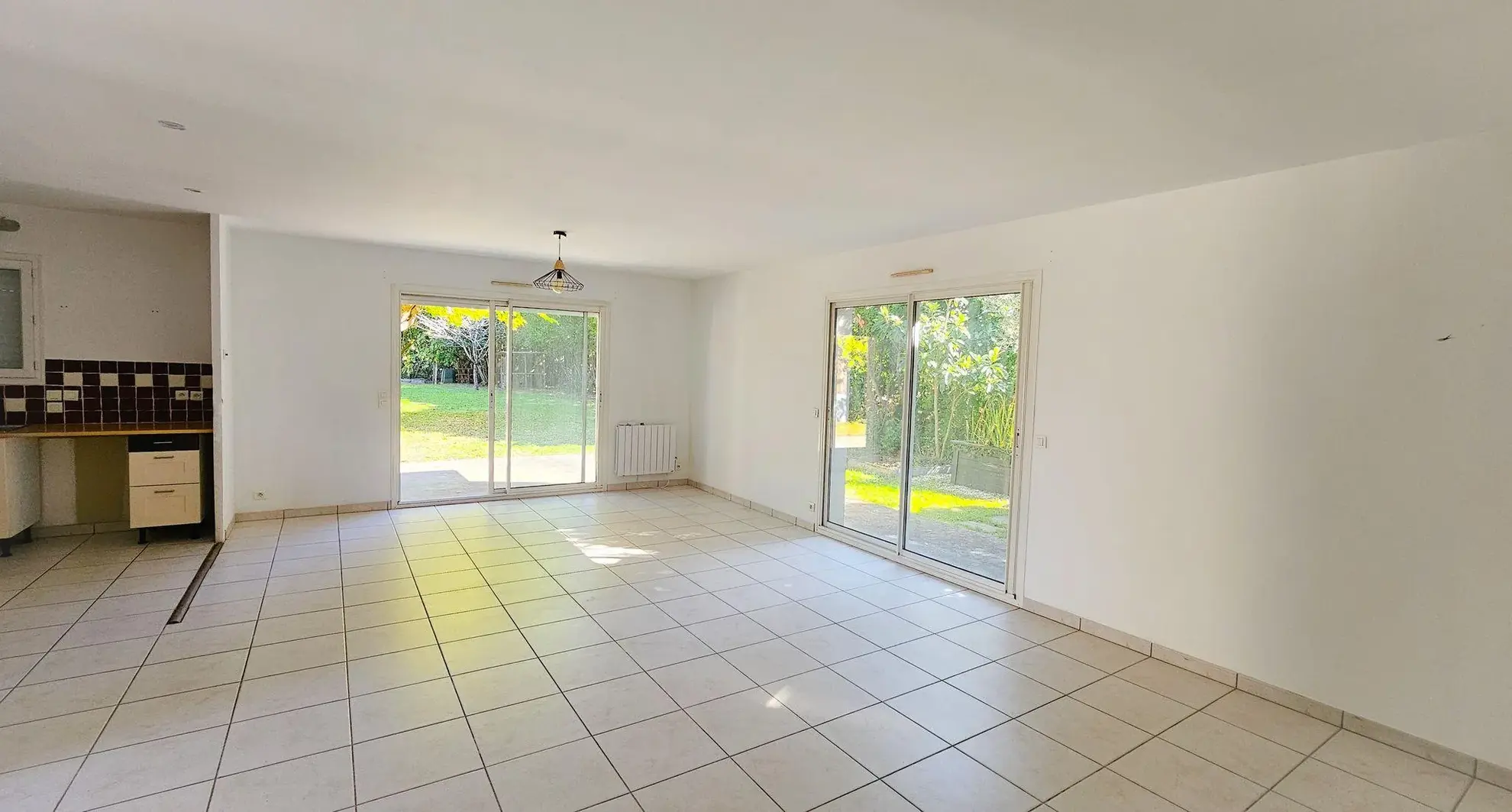 Maison de plain-pied à Narcastet avec grand jardin et garage 