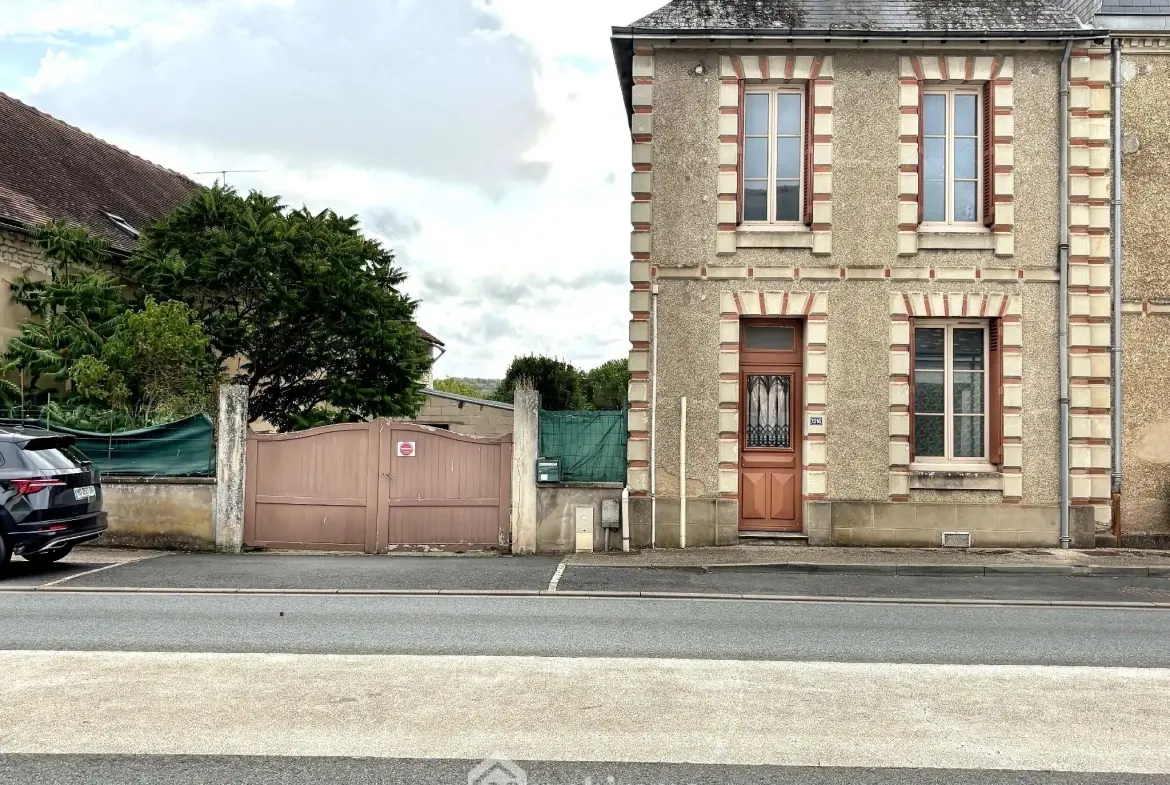 Magnifique maison de ville à Ingrandes-sur-Vienne avec grand terrain de 756 m² 