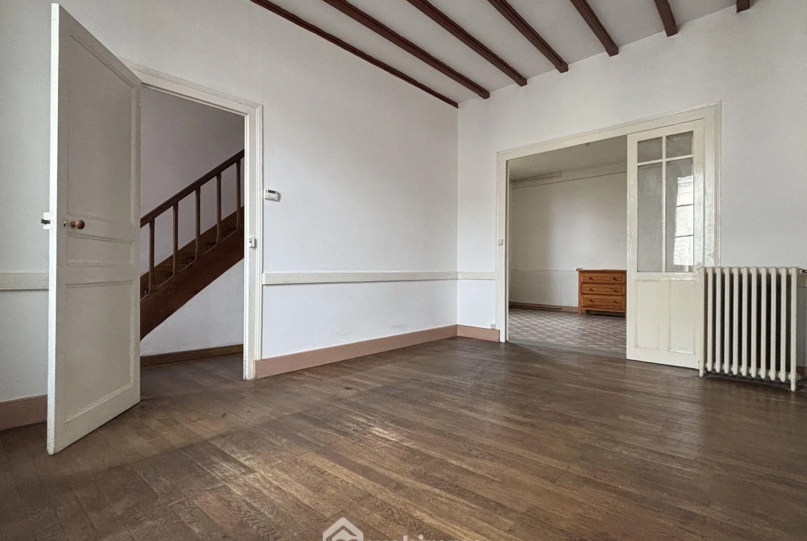 Magnifique maison de ville à Ingrandes-sur-Vienne avec grand terrain de 756 m² 