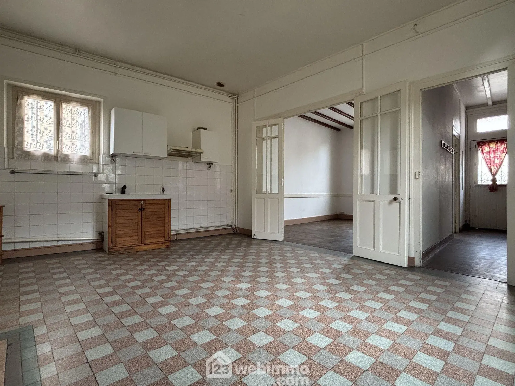 Magnifique maison de ville à Ingrandes-sur-Vienne avec grand terrain de 756 m² 