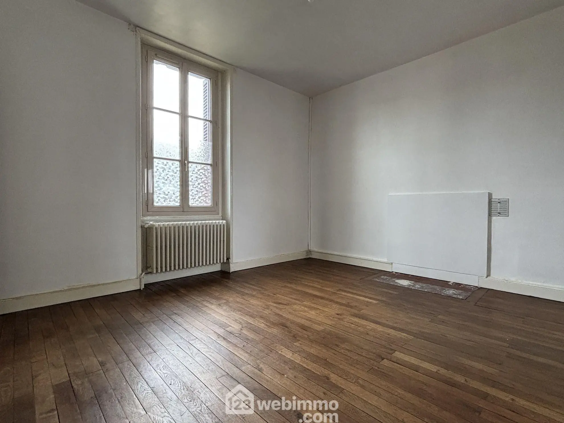 Magnifique maison de ville à Ingrandes-sur-Vienne avec grand terrain de 756 m² 