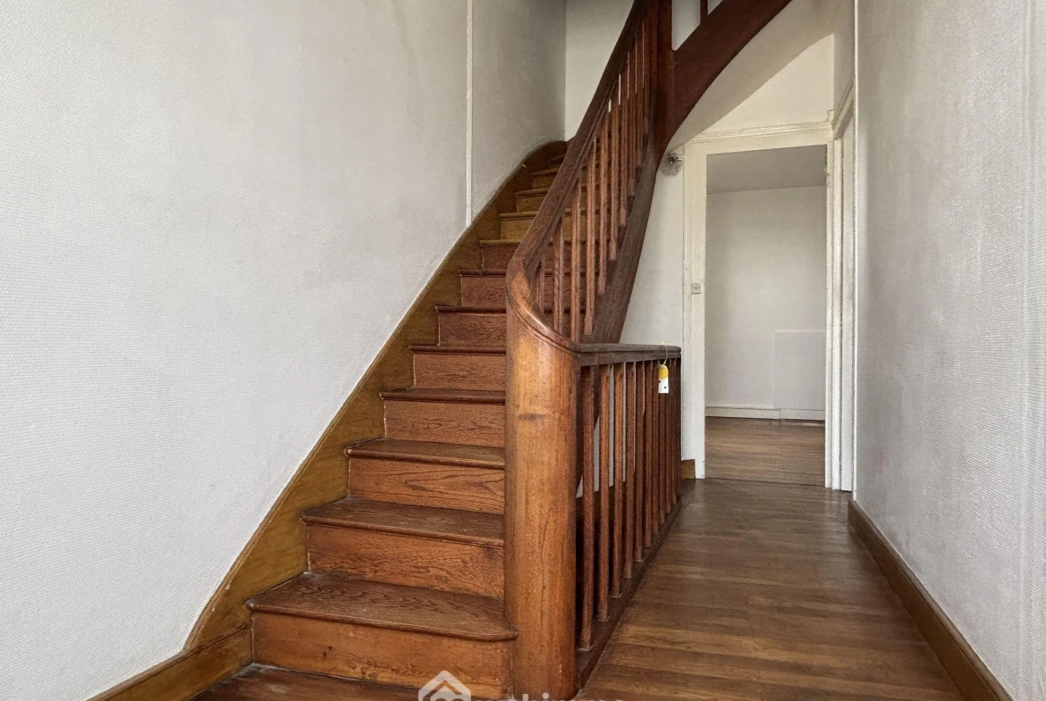 Magnifique maison de ville à Ingrandes-sur-Vienne avec grand terrain de 756 m² 