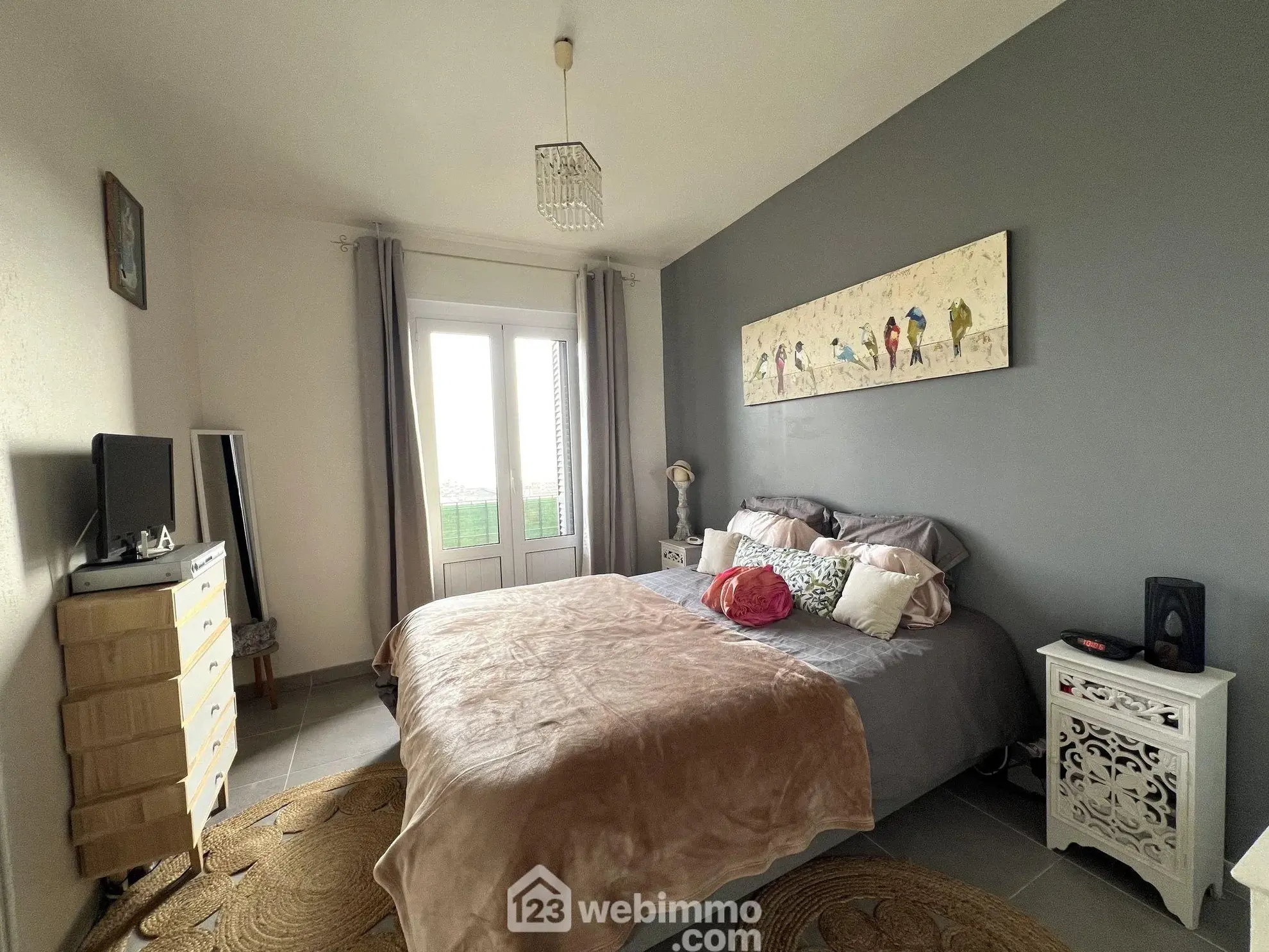 Appartement F5 lumineux de 91m² avec parking et cave à Bastia Sud 