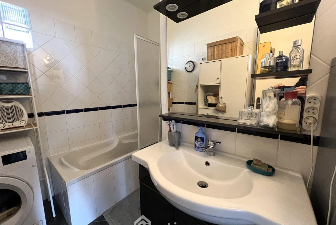 Appartement F5 lumineux de 91m² avec parking et cave à Bastia Sud 
