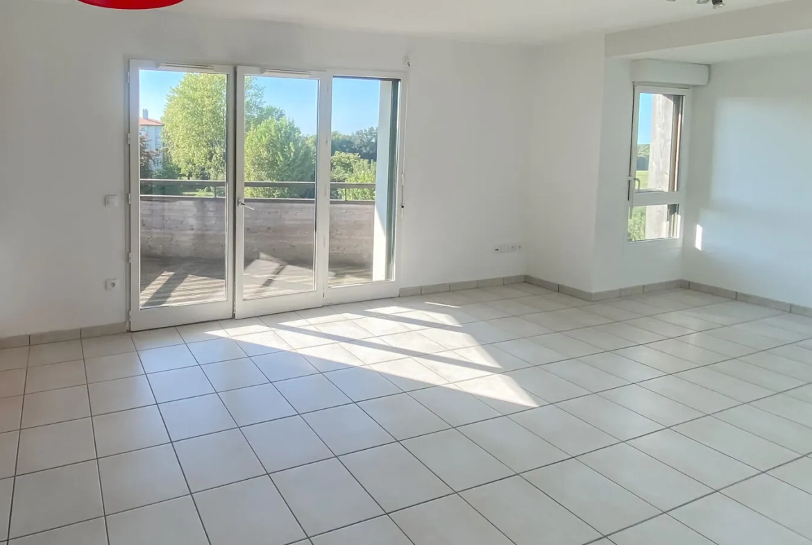 Bel appartement T3 avec vue imprenable et calme à Bayonne 