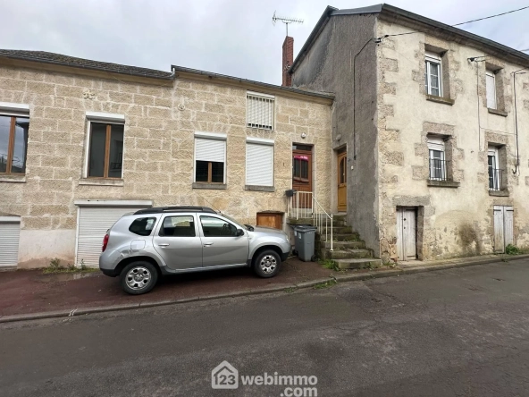 Investissement immobilier rare à Mauregny-en-Haye - 306 m² avec potentiel locatif