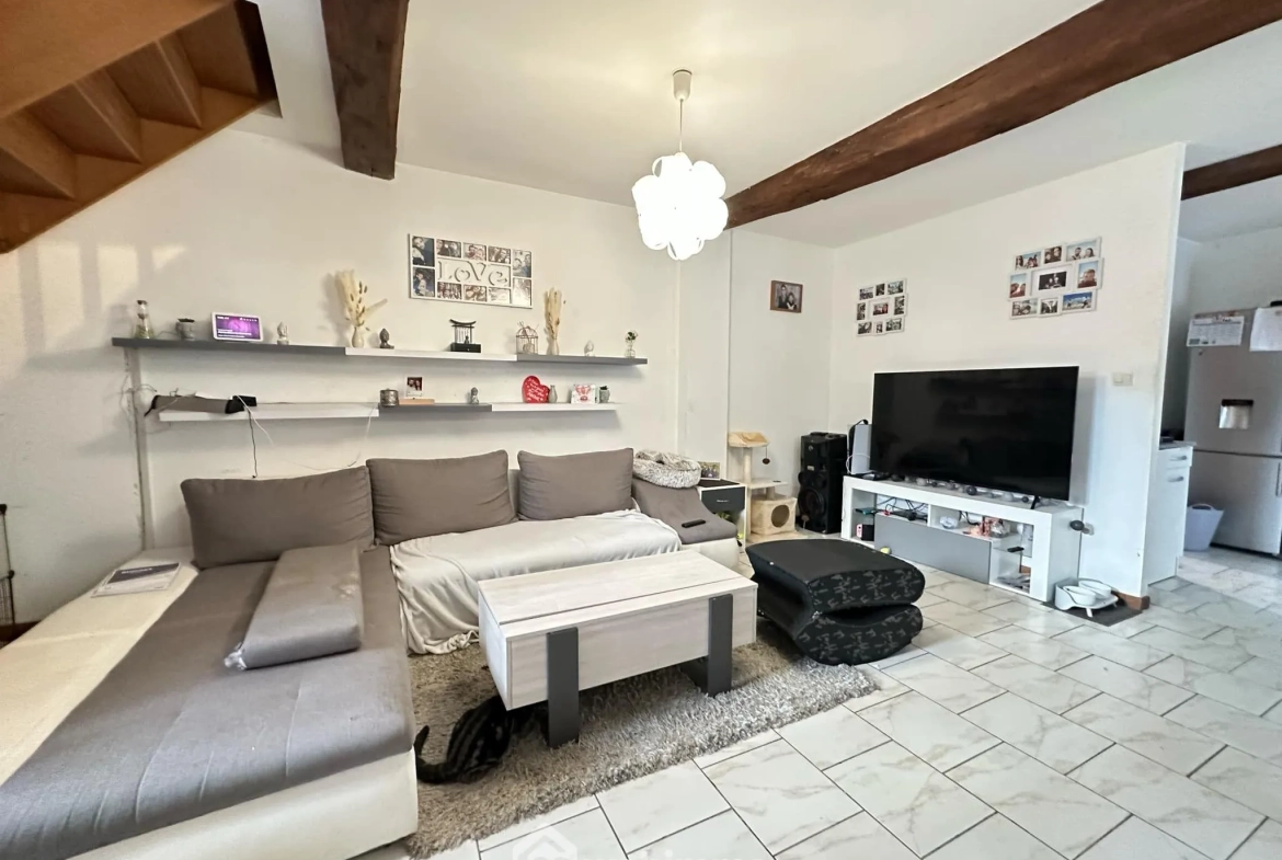 Investissement immobilier rare à Mauregny-en-Haye - 306 m² avec potentiel locatif 