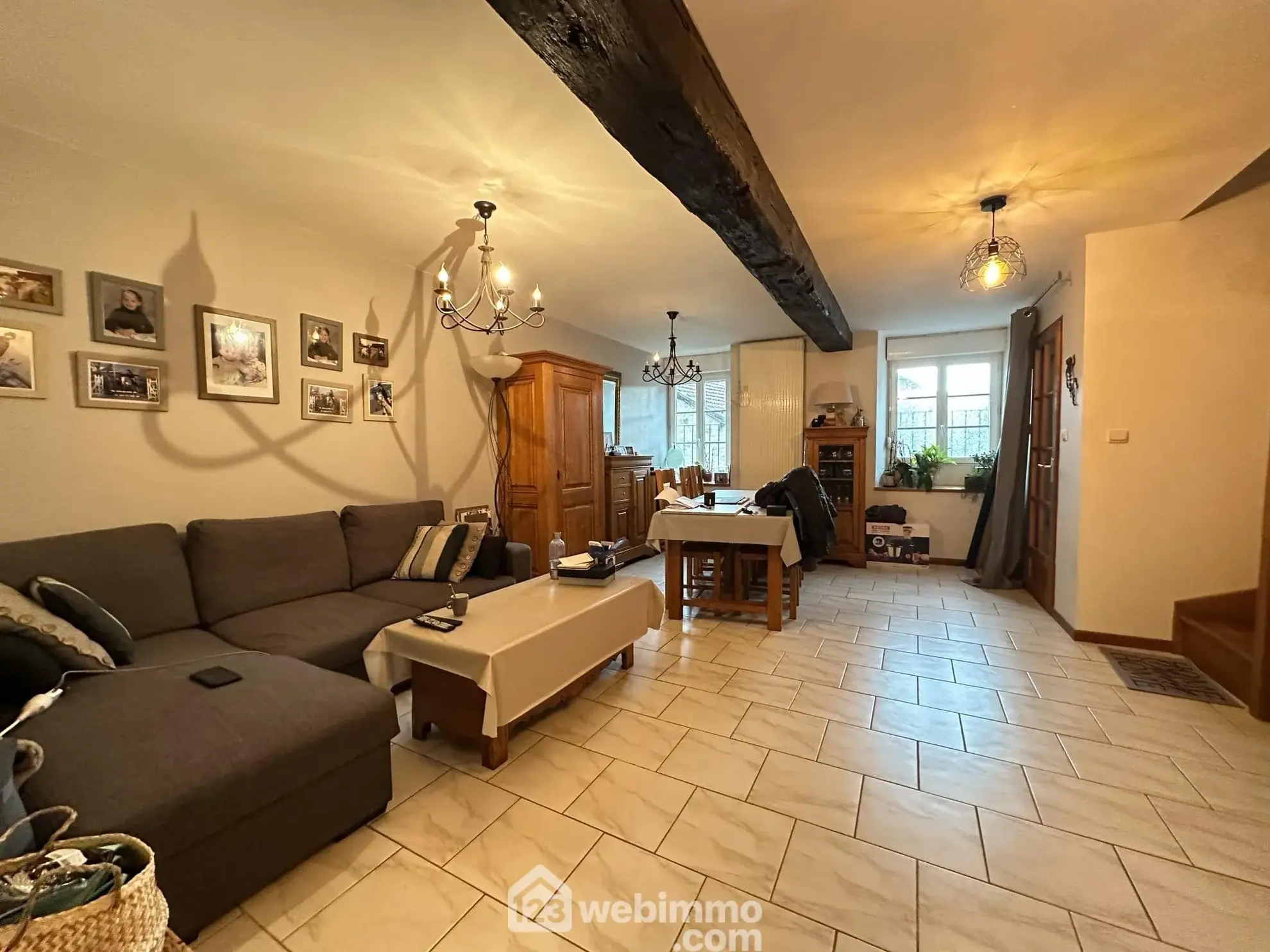 Investissement immobilier rare à Mauregny-en-Haye - 306 m² avec potentiel locatif 