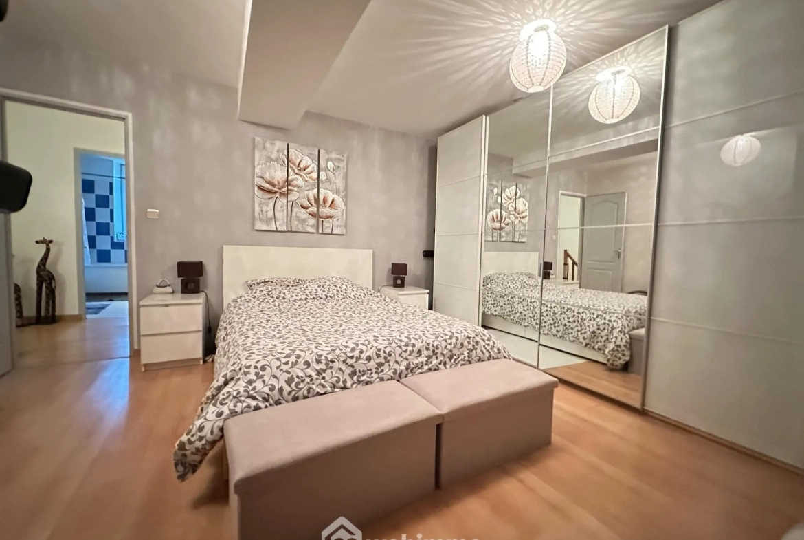 Investissement immobilier rare à Mauregny-en-Haye - 306 m² avec potentiel locatif 