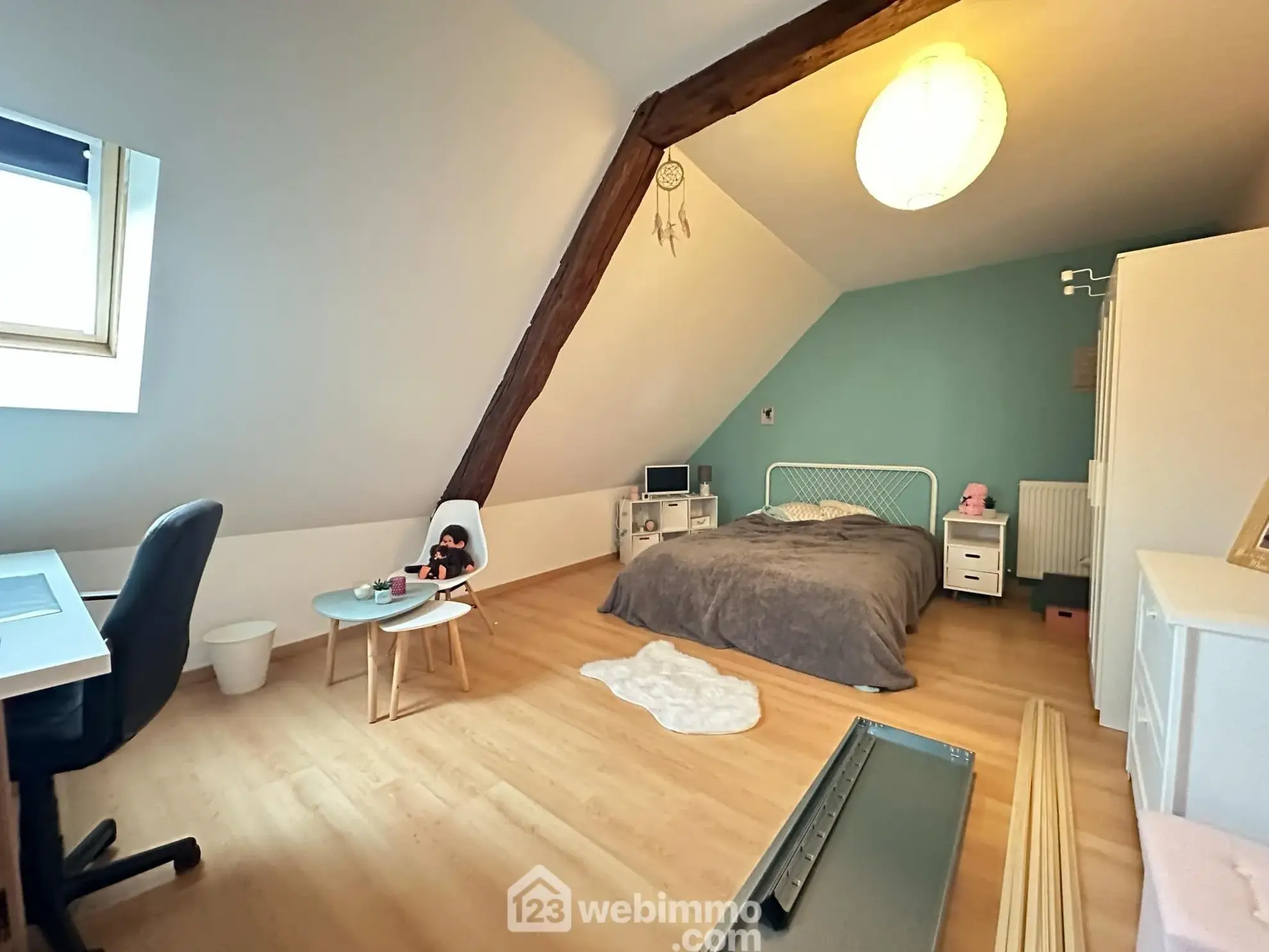 Investissement immobilier rare à Mauregny-en-Haye - 306 m² avec potentiel locatif 