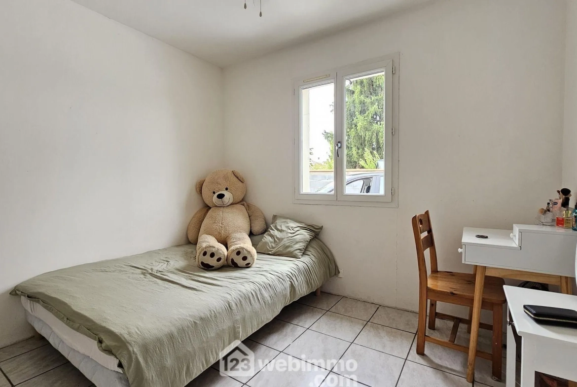 Maison de plain-pied à Baudreix de 86 m² avec terrain arboré 