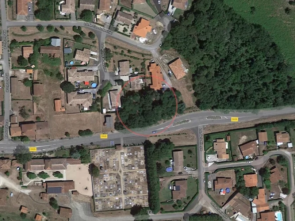 Terrain avec permis pour 3 maisons à Saint-Paul-en-Born, proche de l'océan