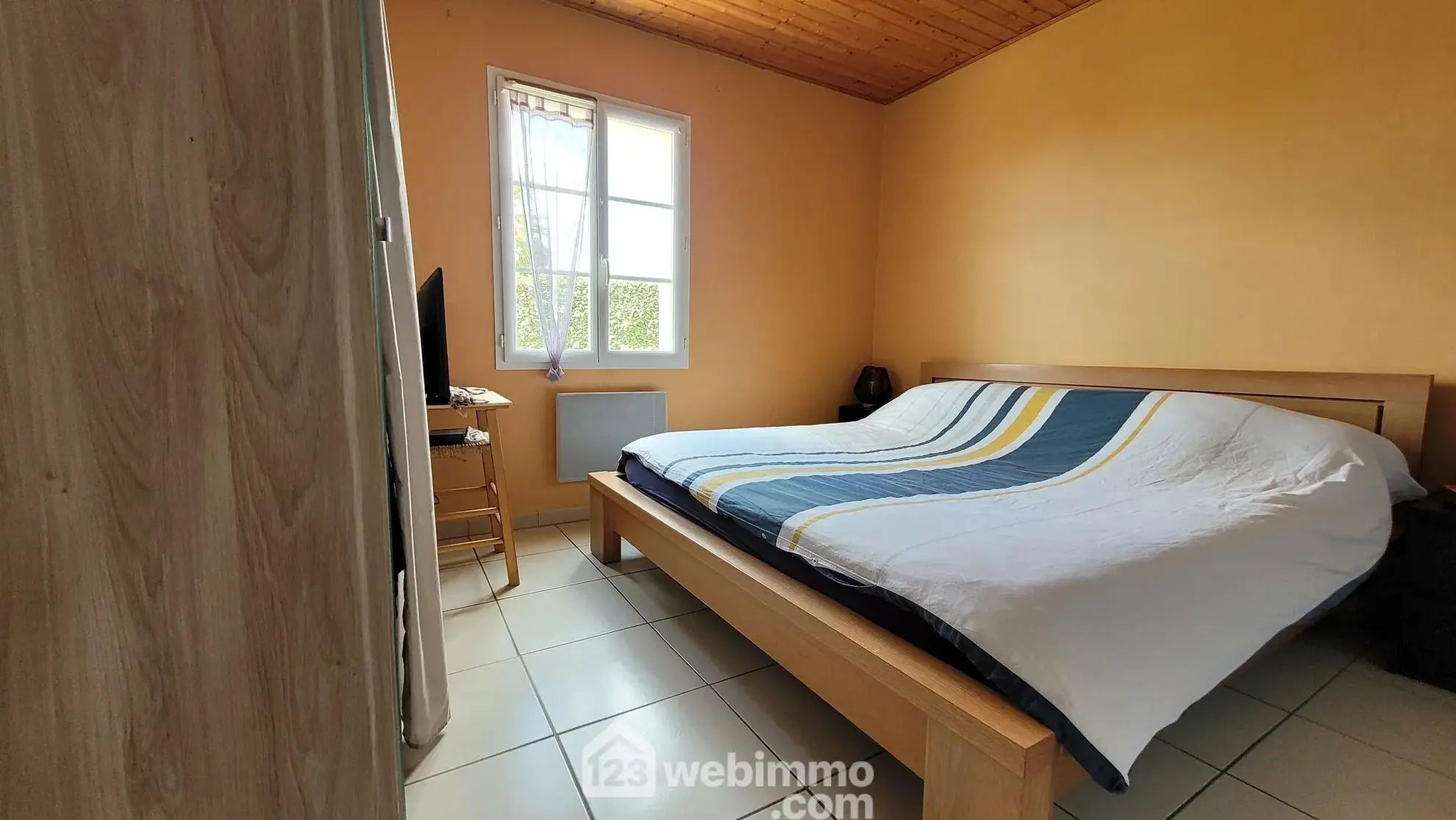 Maison de 80 m² avec garage à Le Bernard, calme proche plages 