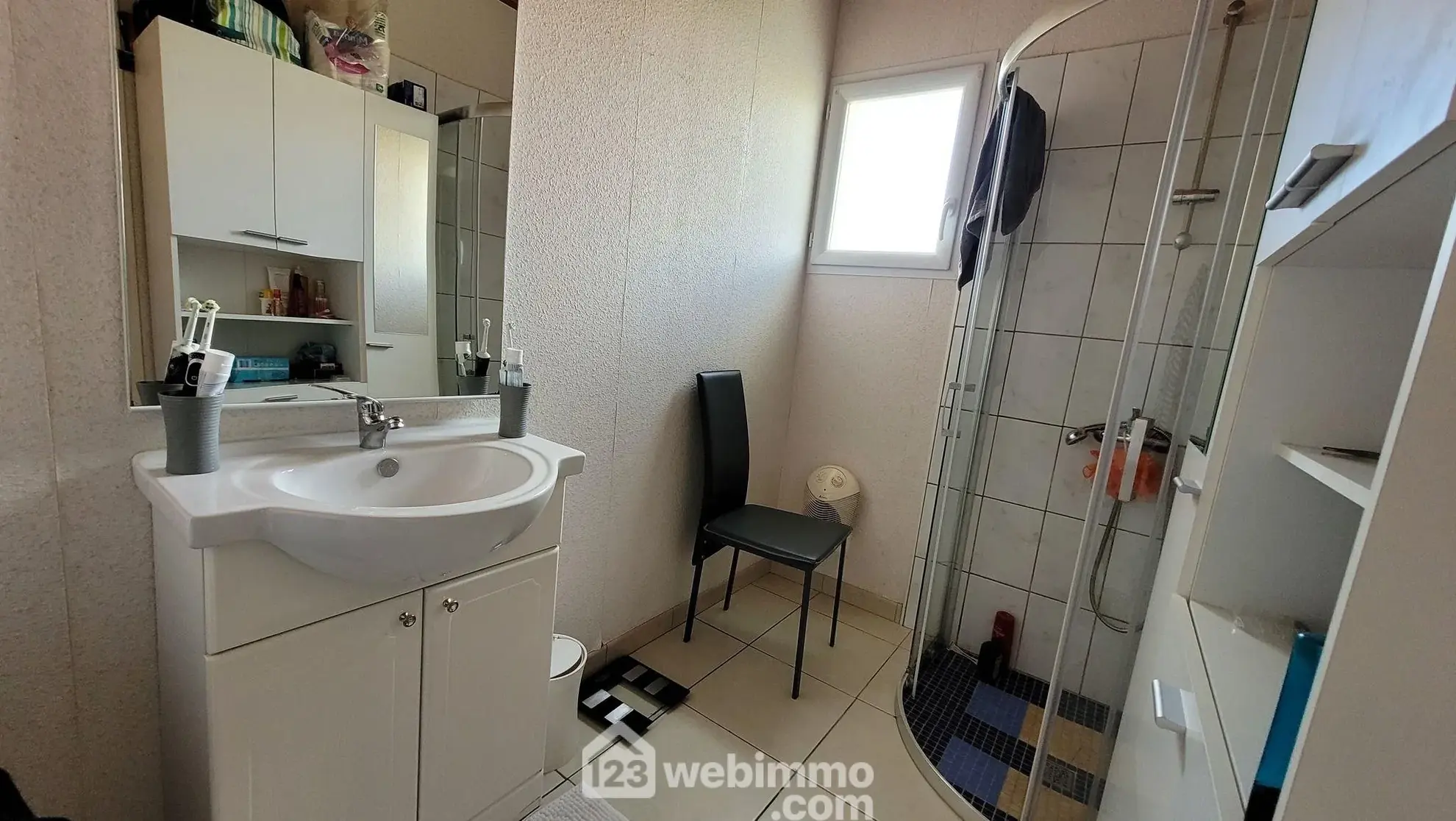 Maison de 80 m² avec garage à Le Bernard, calme proche plages 