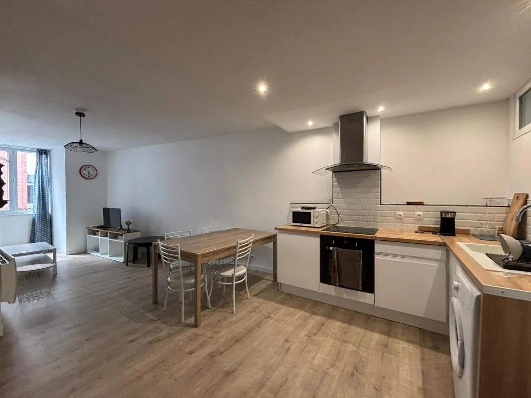Investissez dans un appartement T4 de 77 m² meublé à Roubaix, idéal pour colocation 