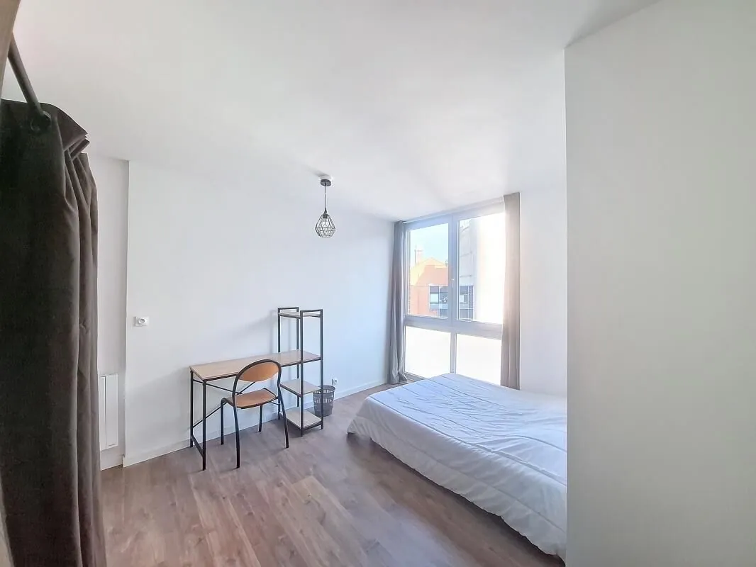 Investissez dans un appartement T4 de 77 m² meublé à Roubaix, idéal pour colocation 