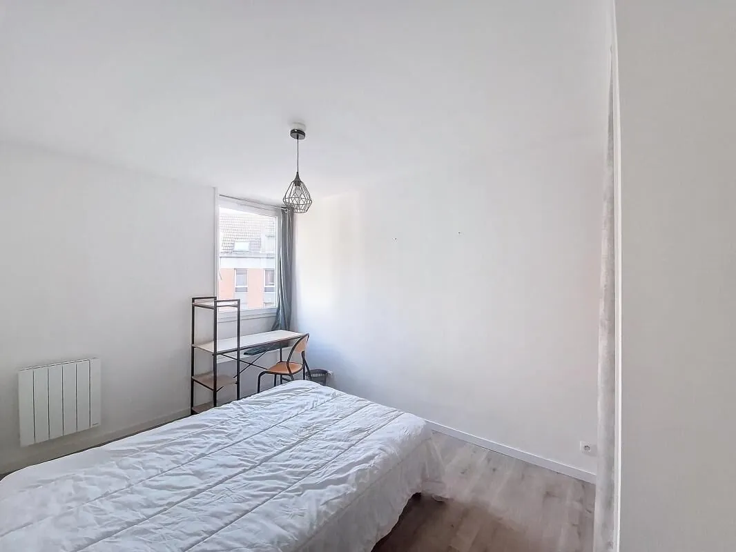 Investissez dans un appartement T4 de 77 m² meublé à Roubaix, idéal pour colocation 