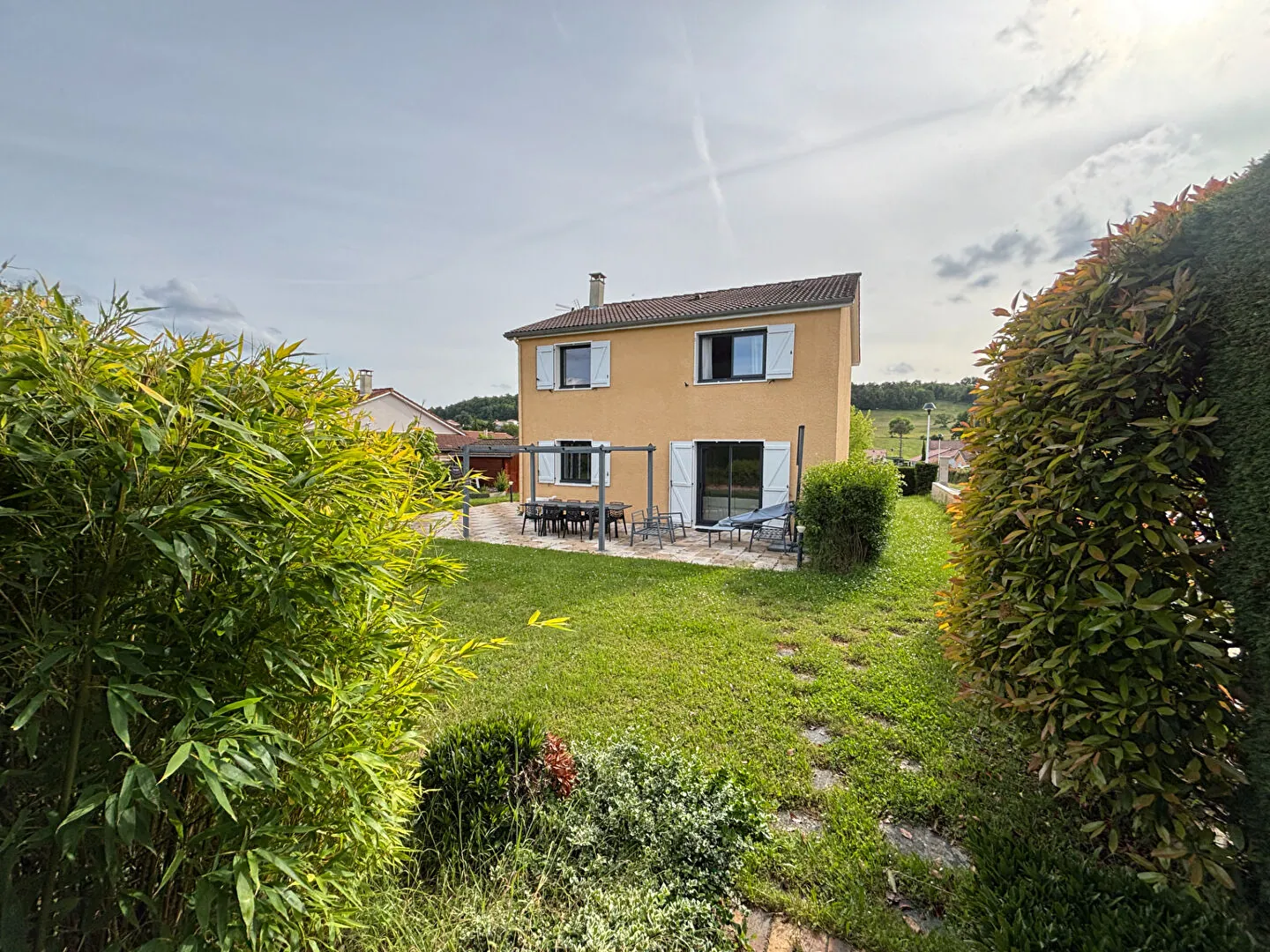 Villa à Roche-la-Molière de 120 m² avec 4 chambres et terrain clos 601 m² 