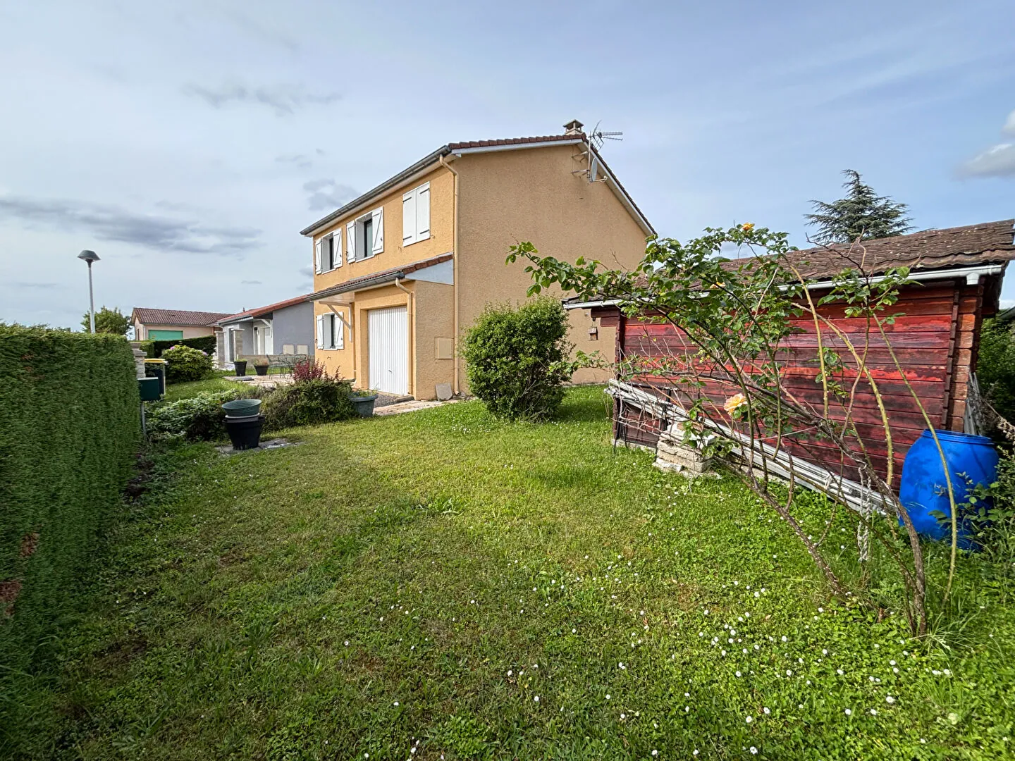 Villa à Roche-la-Molière de 120 m² avec 4 chambres et terrain clos 601 m² 