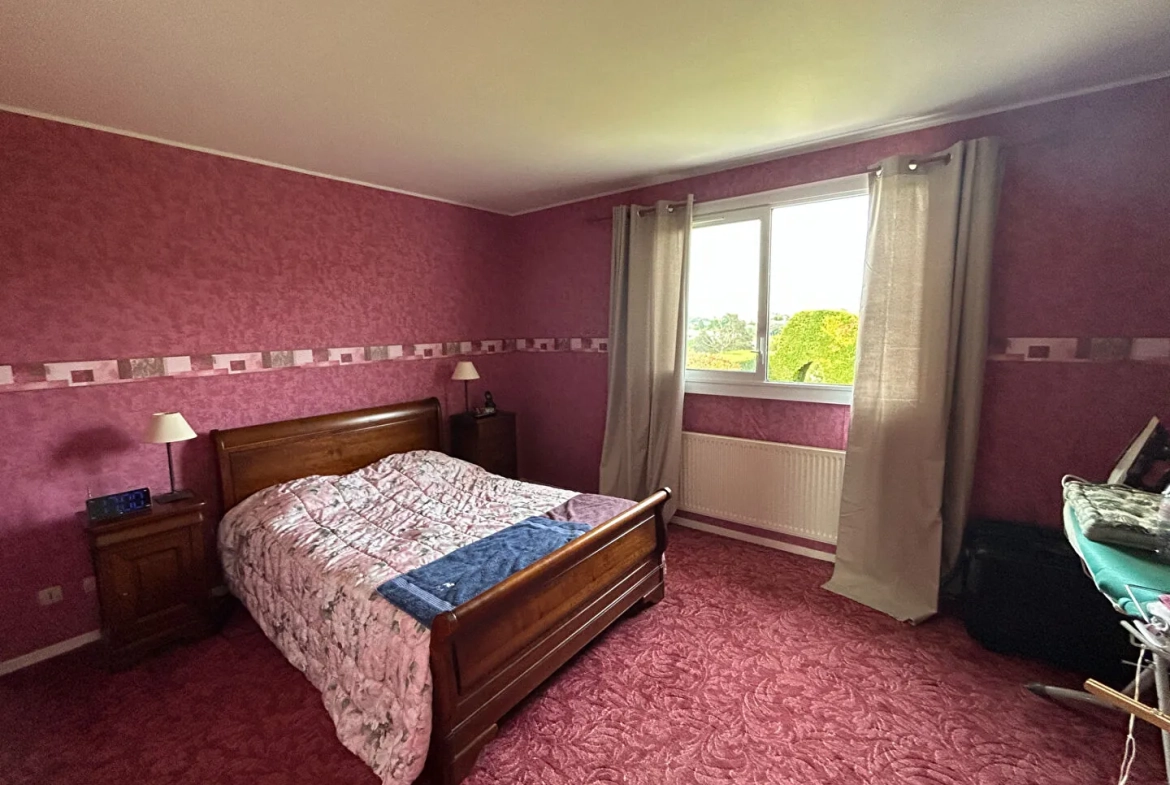 Villa à Roche-la-Molière de 120 m² avec 4 chambres et terrain clos 601 m² 