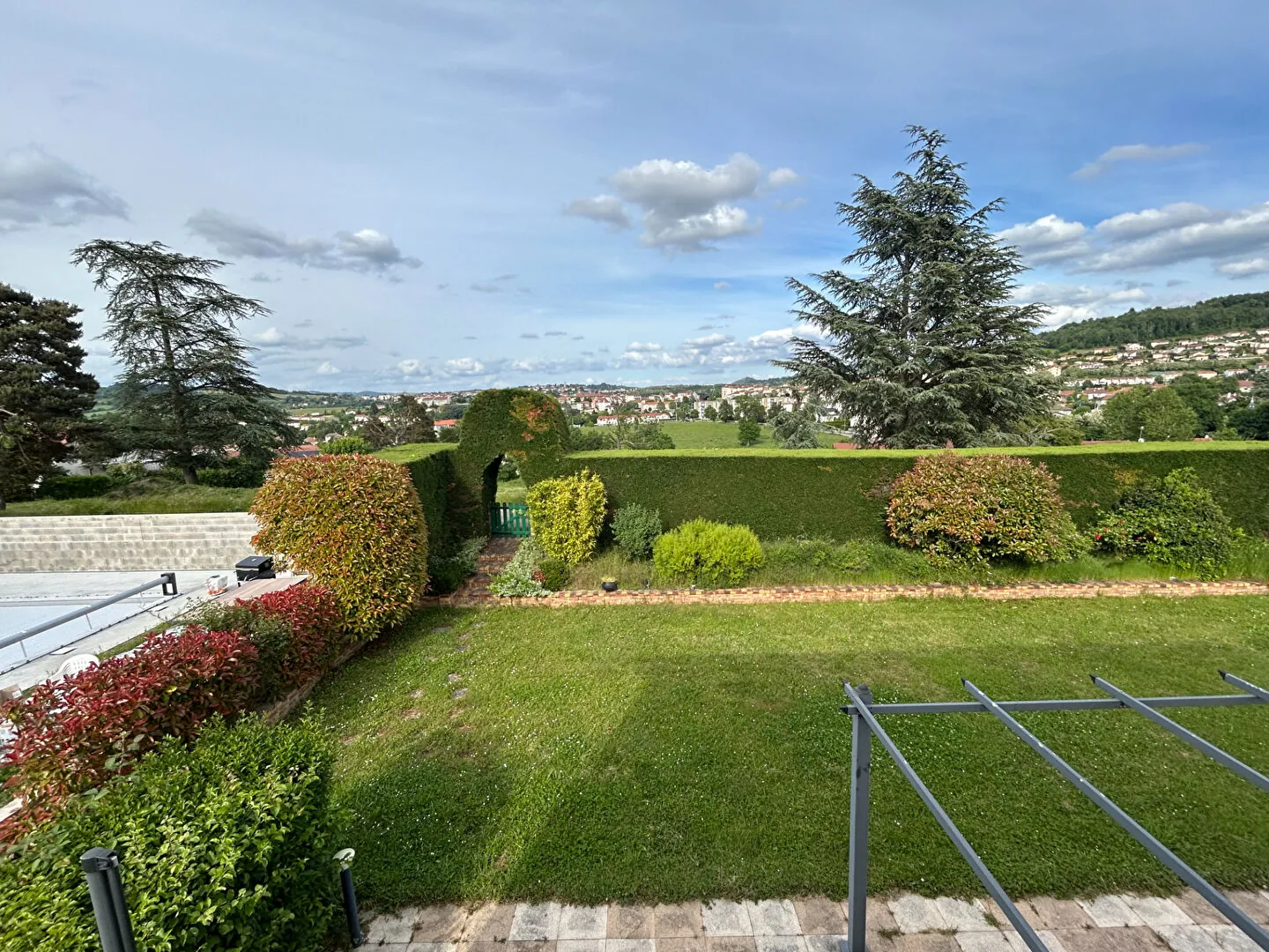 Villa à Roche-la-Molière de 120 m² avec 4 chambres et terrain clos 601 m² 