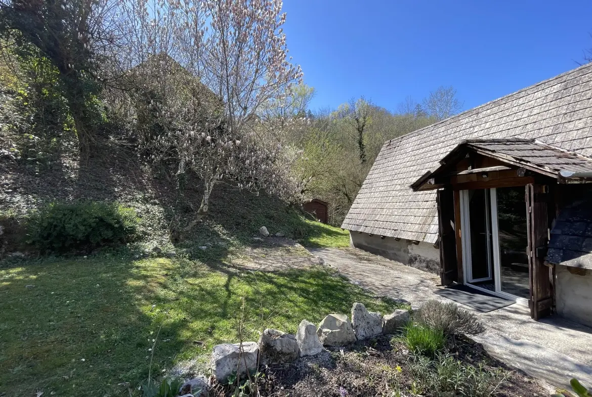 Charmante maison à Annecy-le-Vieux proche des Aravis, 41 m² à rénover 