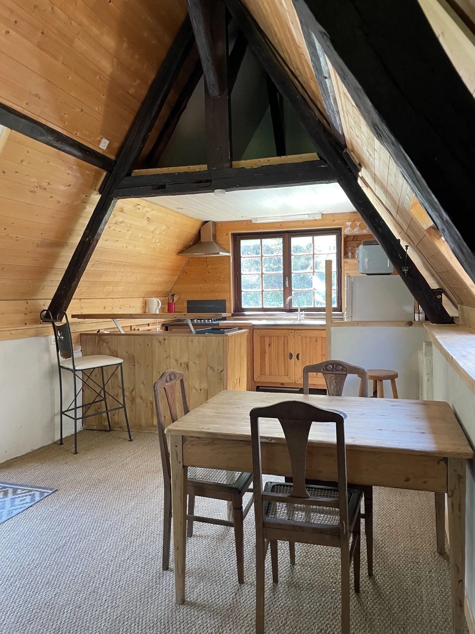 Charmante maison à Annecy-le-Vieux proche des Aravis, 41 m² à rénover 