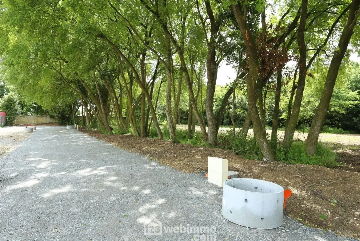 Terrain à bâtir de 725 m² à Bourgneuf, environnement boisé et sécurisé 