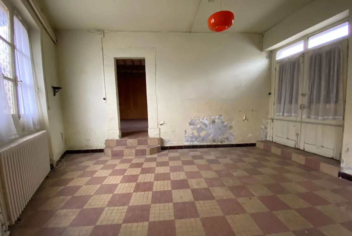 Maison à Asson à rénover avec vue sur les Pyrénées et garage 