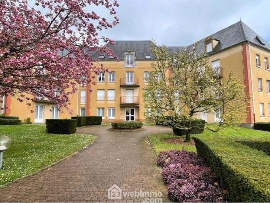 Appartement à vendre à Chauny avec garage et cave, idéal pour investisseur ou jeune couple 