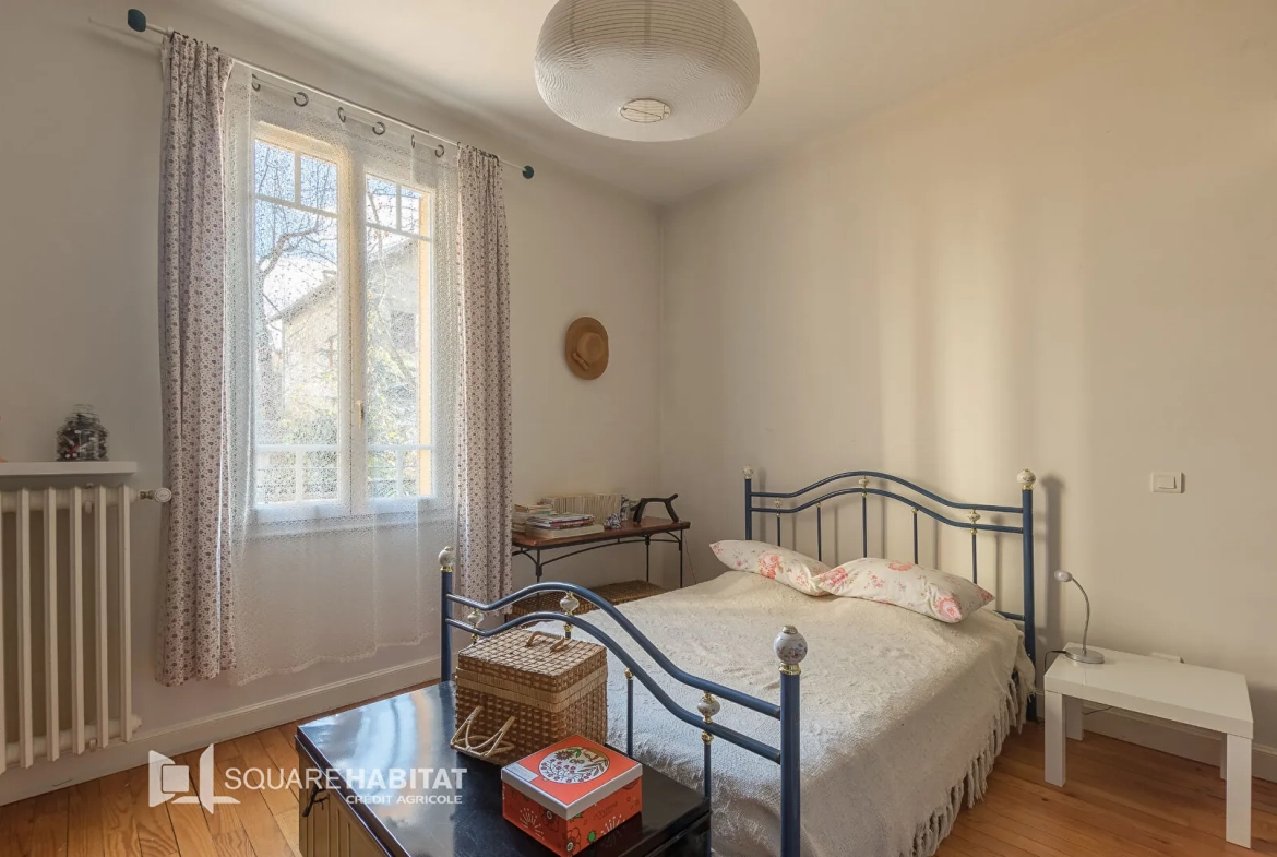 Appartement rénové 3 pièces à Gap, proche hypercentre avec cave et garage en option 
