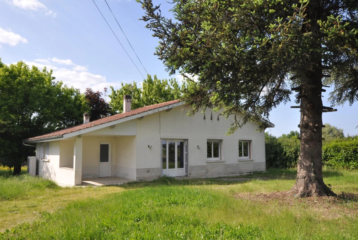 Maison à vendre à Capian - 101 m² avec dépendance et grand terrain 