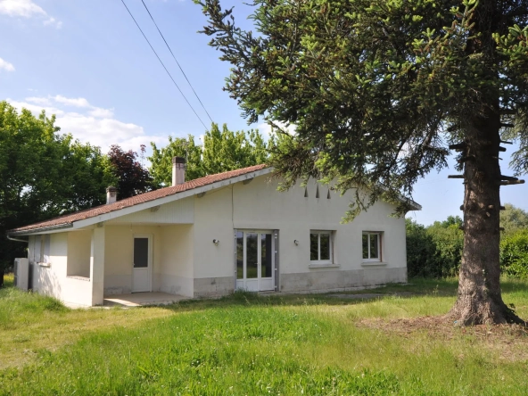Maison à vendre à Capian - 101 m² avec dépendance et grand terrain