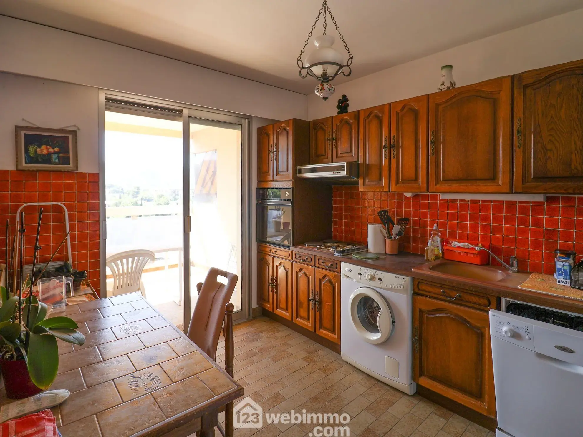 Appartement 3 pièces à vendre à Mazargues, Marseille, avec terrasse et garage 