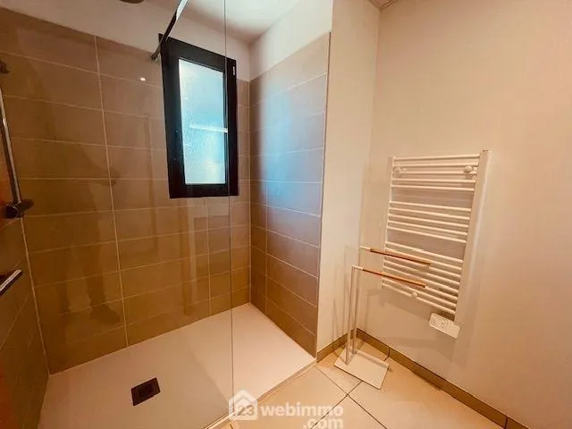 Villa contemporaine avec 2 appartements à Perpignan proche Cabestany - Livraison 2025 