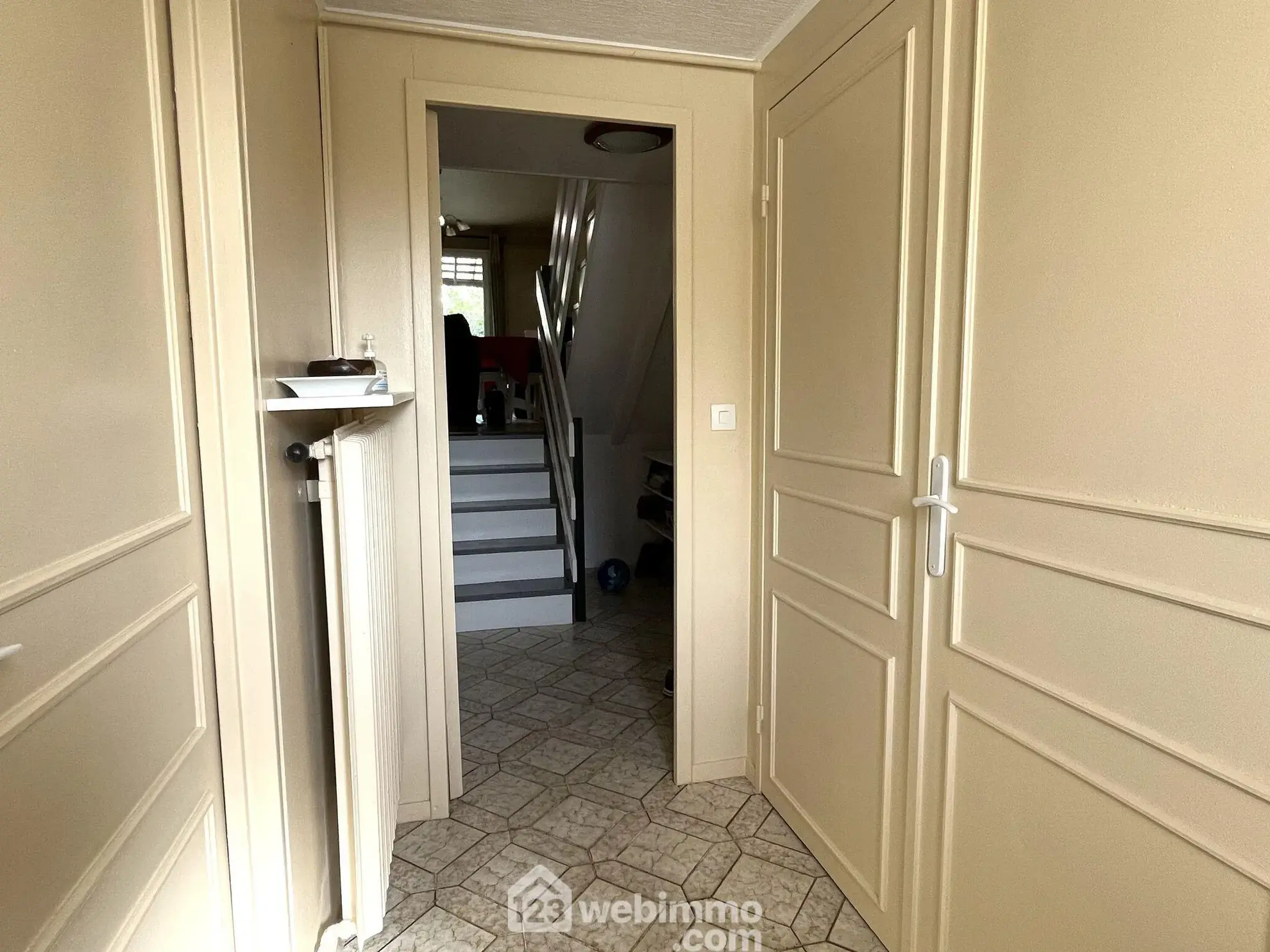 Maison mitoyenne de 88m² à Bondoufle avec jardin et garage 