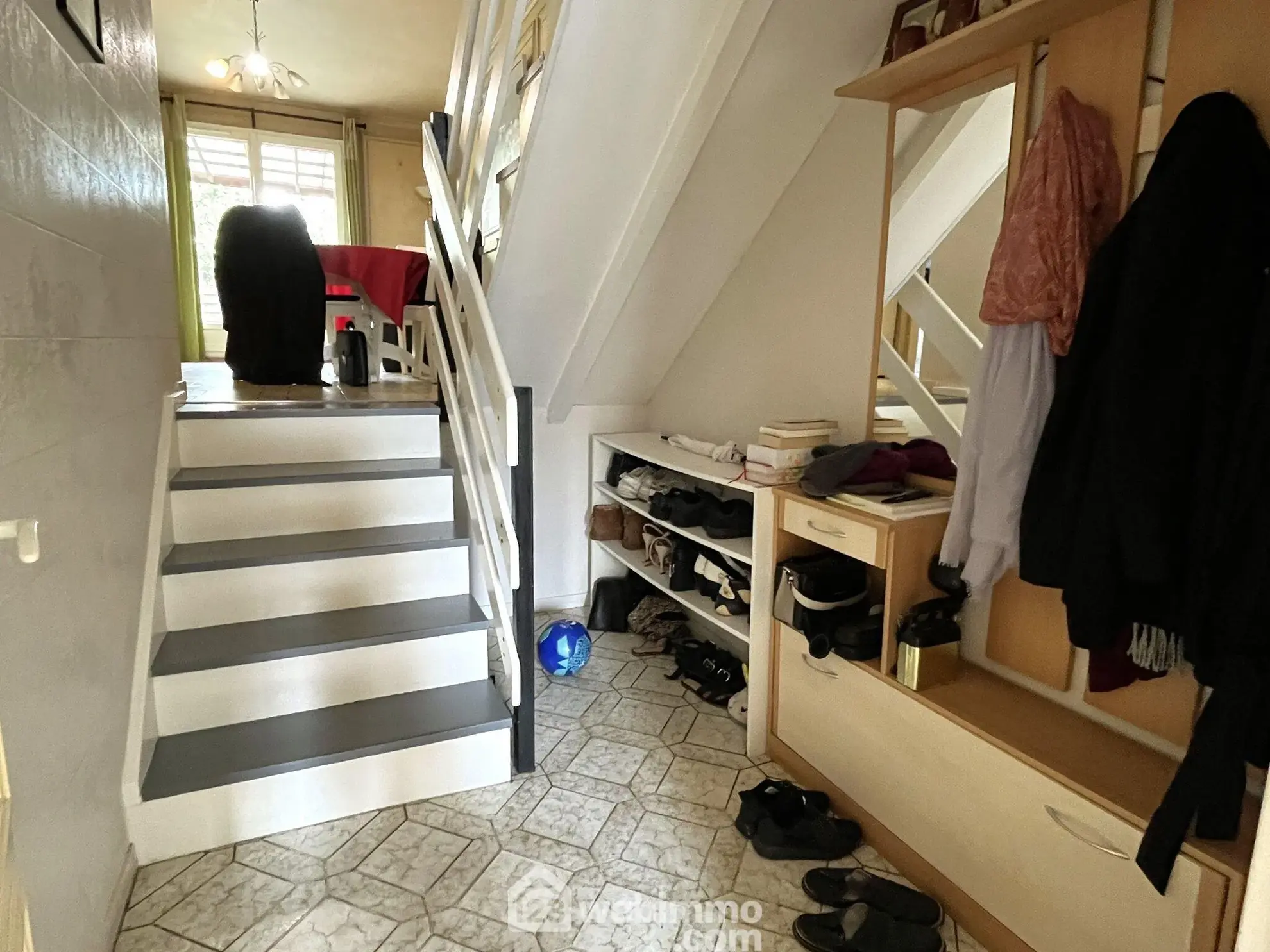 Maison mitoyenne de 88m² à Bondoufle avec jardin et garage 