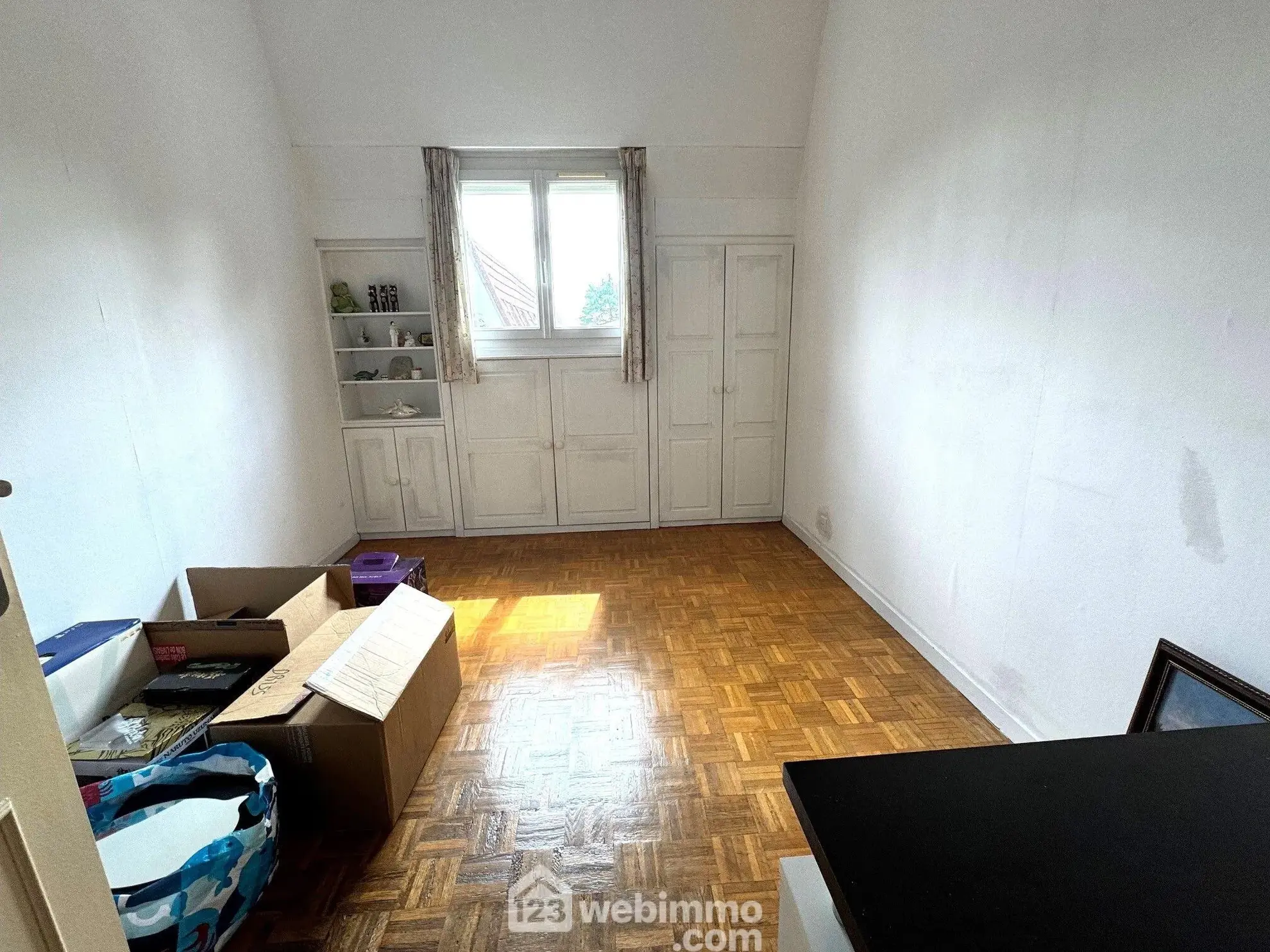 Maison mitoyenne de 88m² à Bondoufle avec jardin et garage 