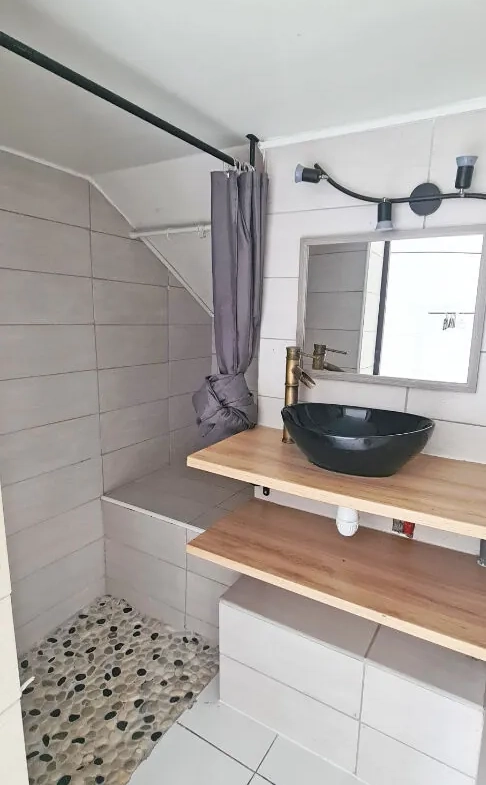 Appartement F2 avec jardin à Bayonne Beyris, double exposition, parking, à proximité des commodités 