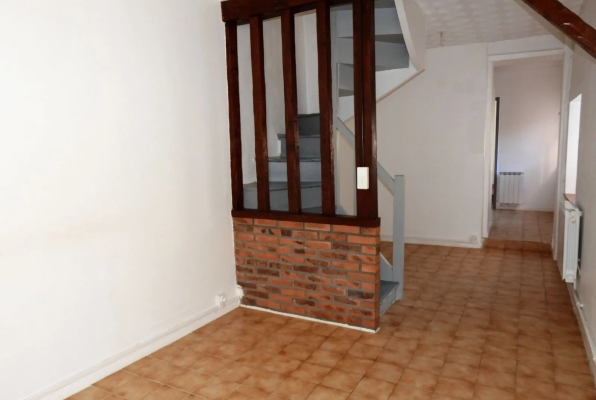 Maison en briques et silex au centre de Fécamp avec 2 chambres 